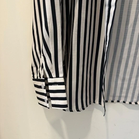 COMMENSE OFFICIAL LONG SLEEVE STRIPE TOP AND BRALETTE - Picture 3 of 7